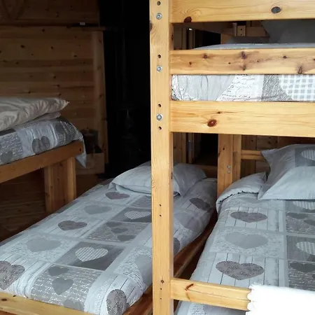 Bed & Breakfast Roulotte-cabane De La Vallette